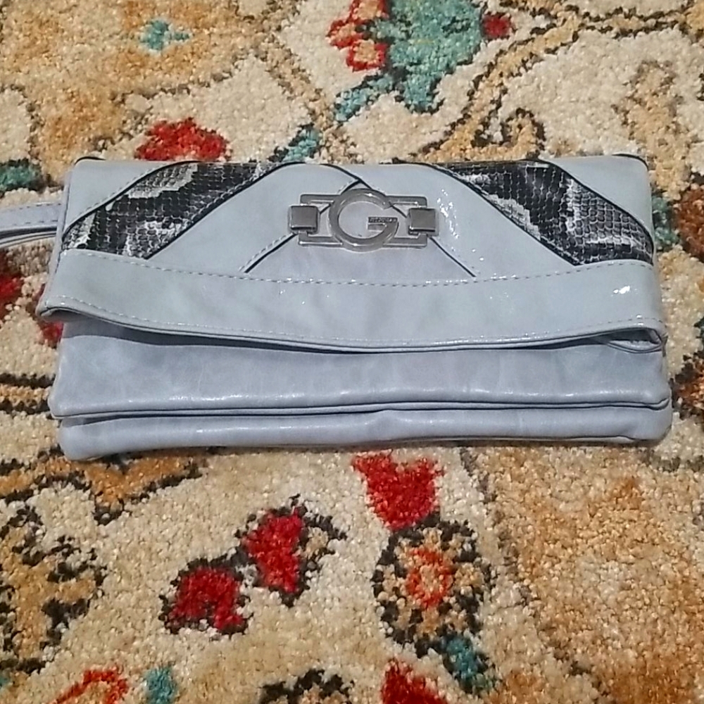 Authentic Guess Wrist Wallet NWOT Grey